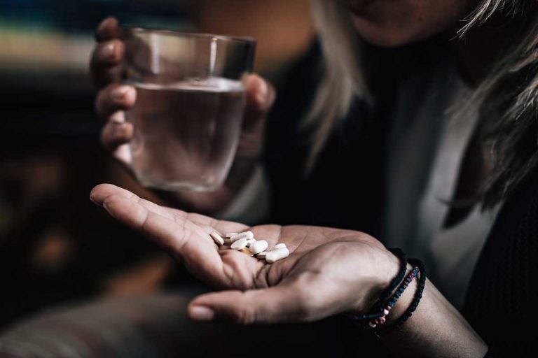 Mujer Pastillas